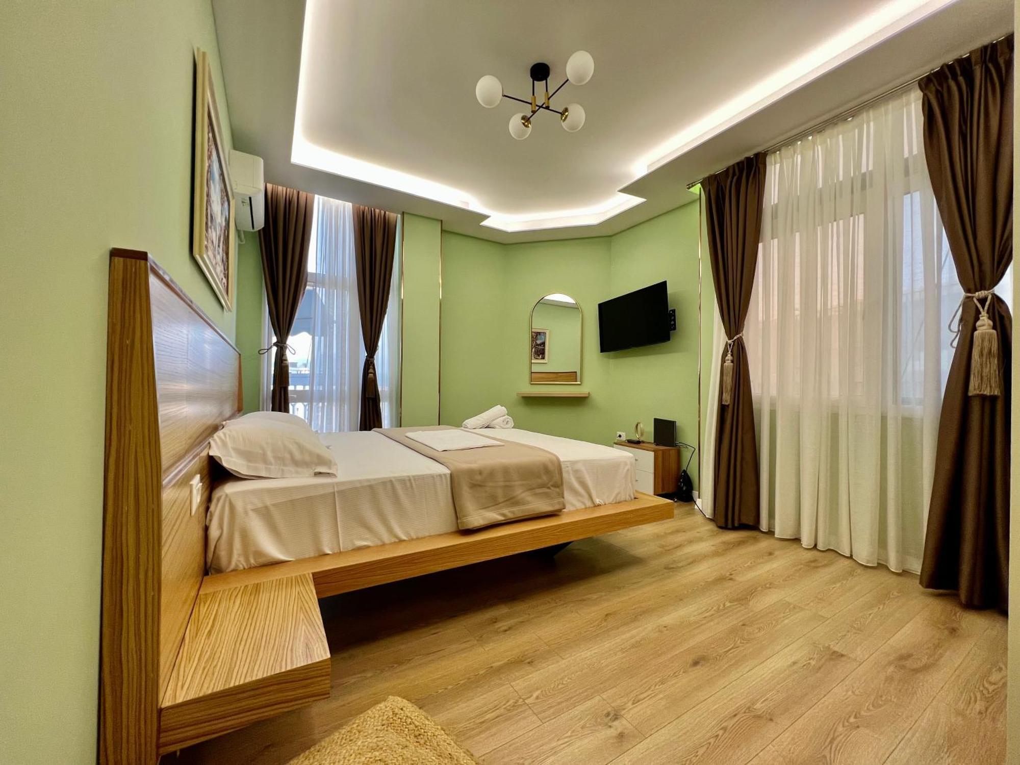 Spiranca Luxury Suites Tirana Chambre photo