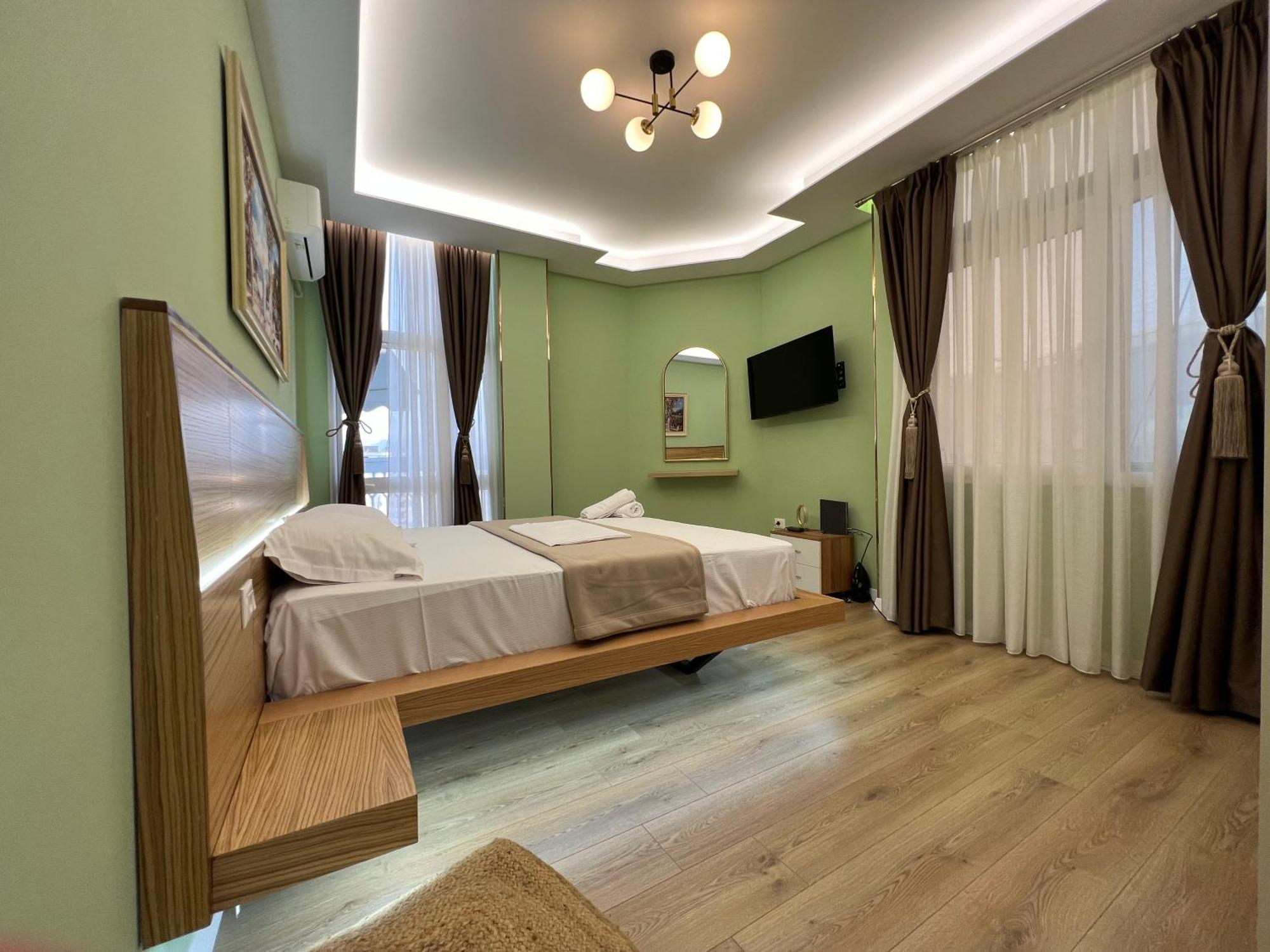 Spiranca Luxury Suites Tirana Extérieur photo