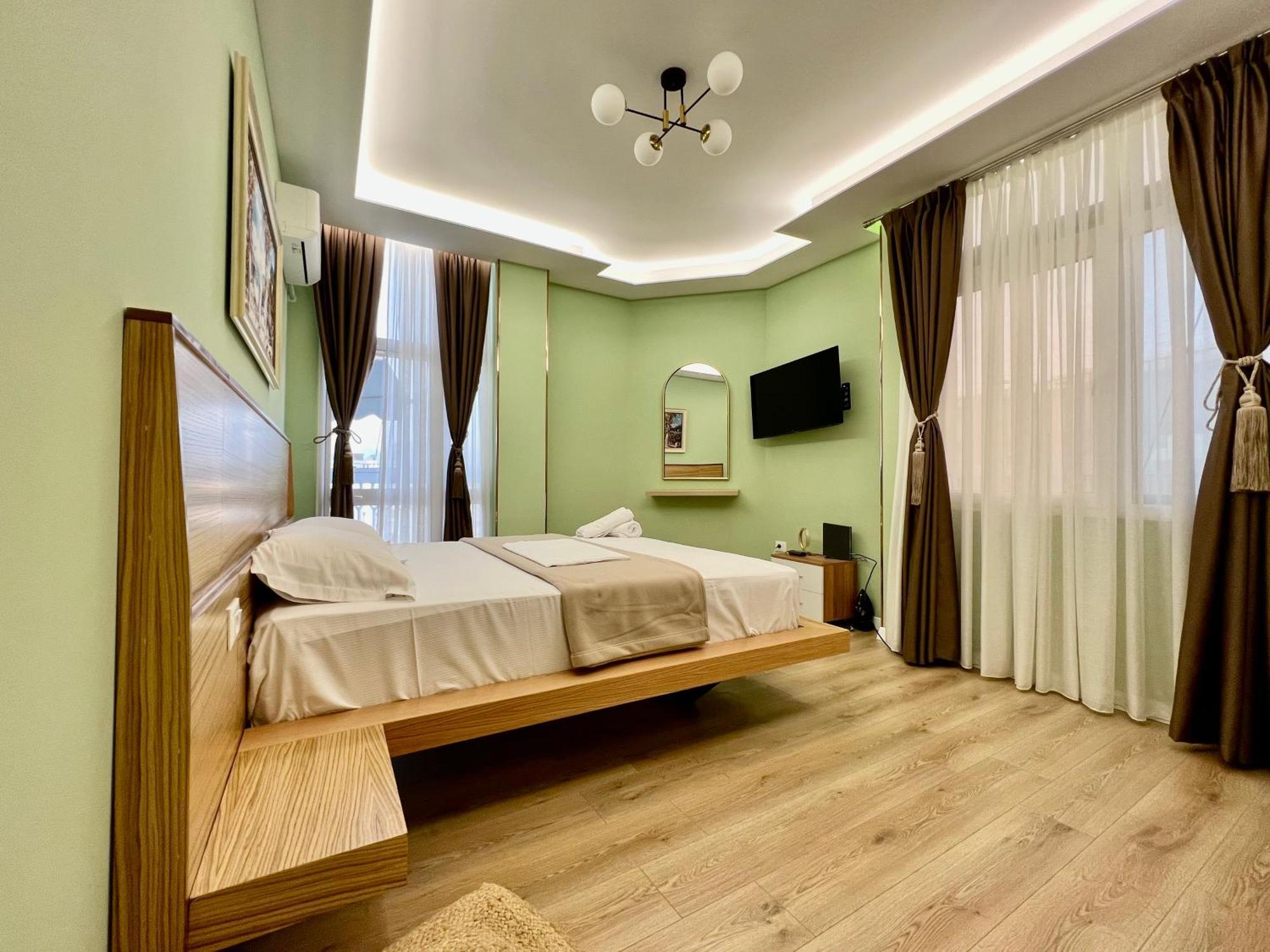 Spiranca Luxury Suites Tirana Extérieur photo